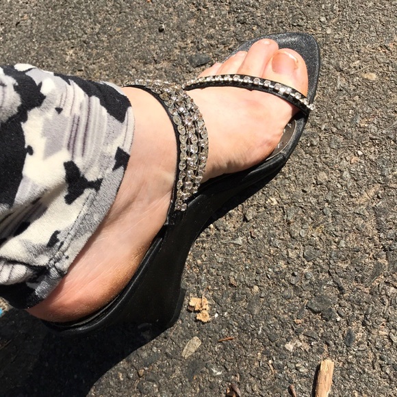 Metro 7 Glitz Fabric Wedges Rhinestone Straps 8.5 - Picture 4 of 16